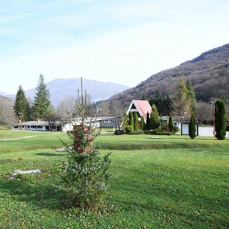 Np Sutjeska Paviljon A Ξενοδοχείο Tjentiste Εξωτερικό φωτογραφία