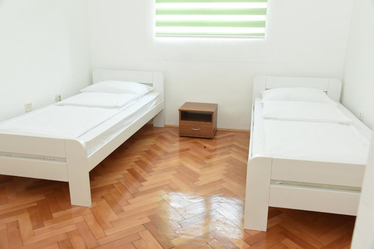 Np Sutjeska Paviljon A Ξενοδοχείο Tjentiste Εξωτερικό φωτογραφία