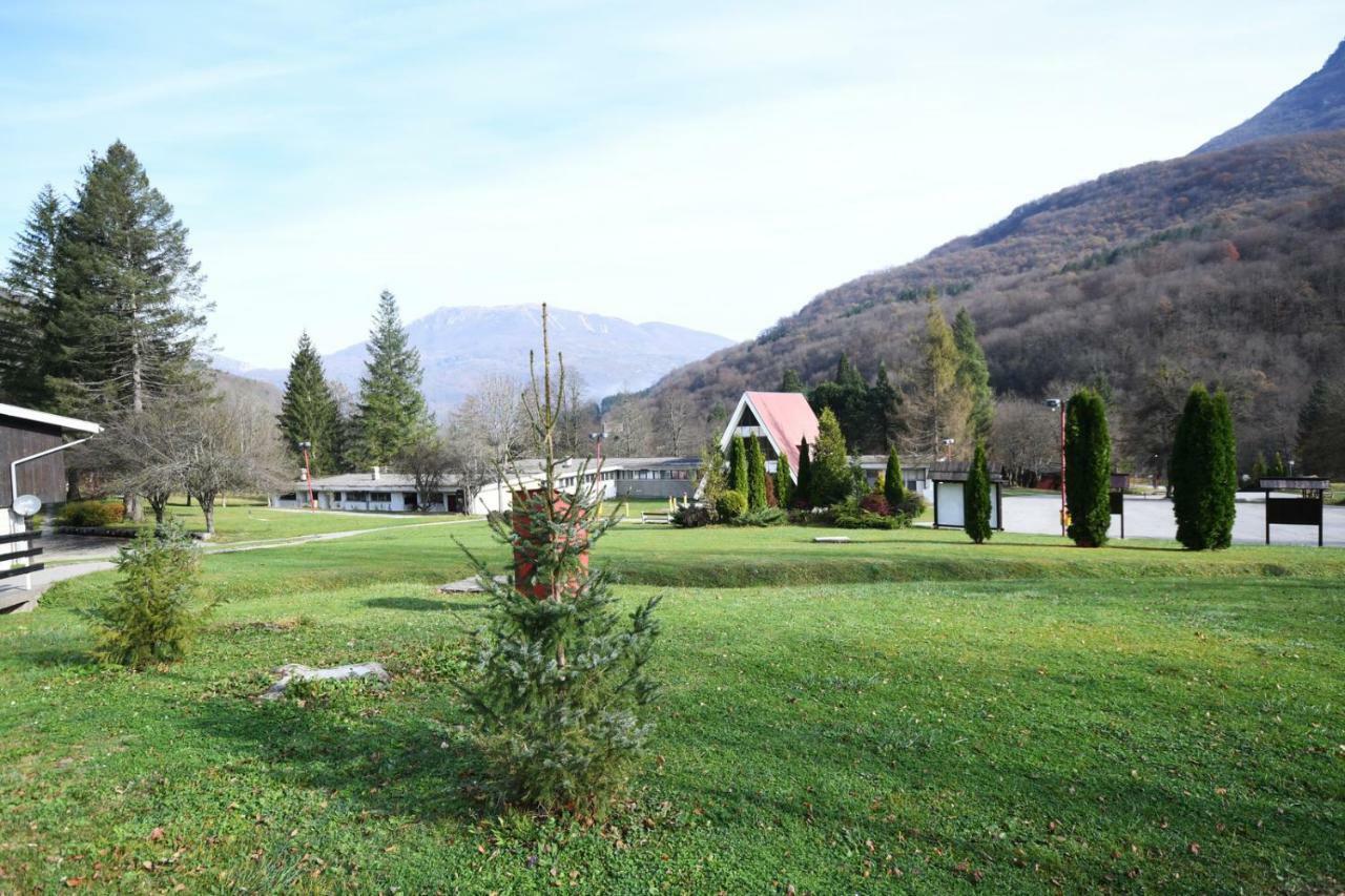Np Sutjeska Paviljon A Ξενοδοχείο Tjentiste Εξωτερικό φωτογραφία
